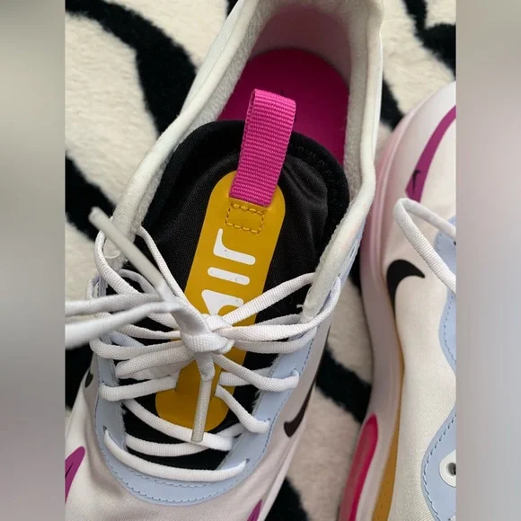 Nike Air Max Dia White/Black-Pollen Rise Women's - Picture 5 of 9